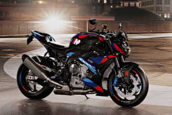 BMW M 1000 R Right Side View BMW M 1000 R Right Side View
