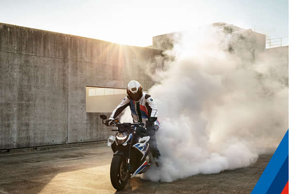 BMW M 1000 R Cornering Shot