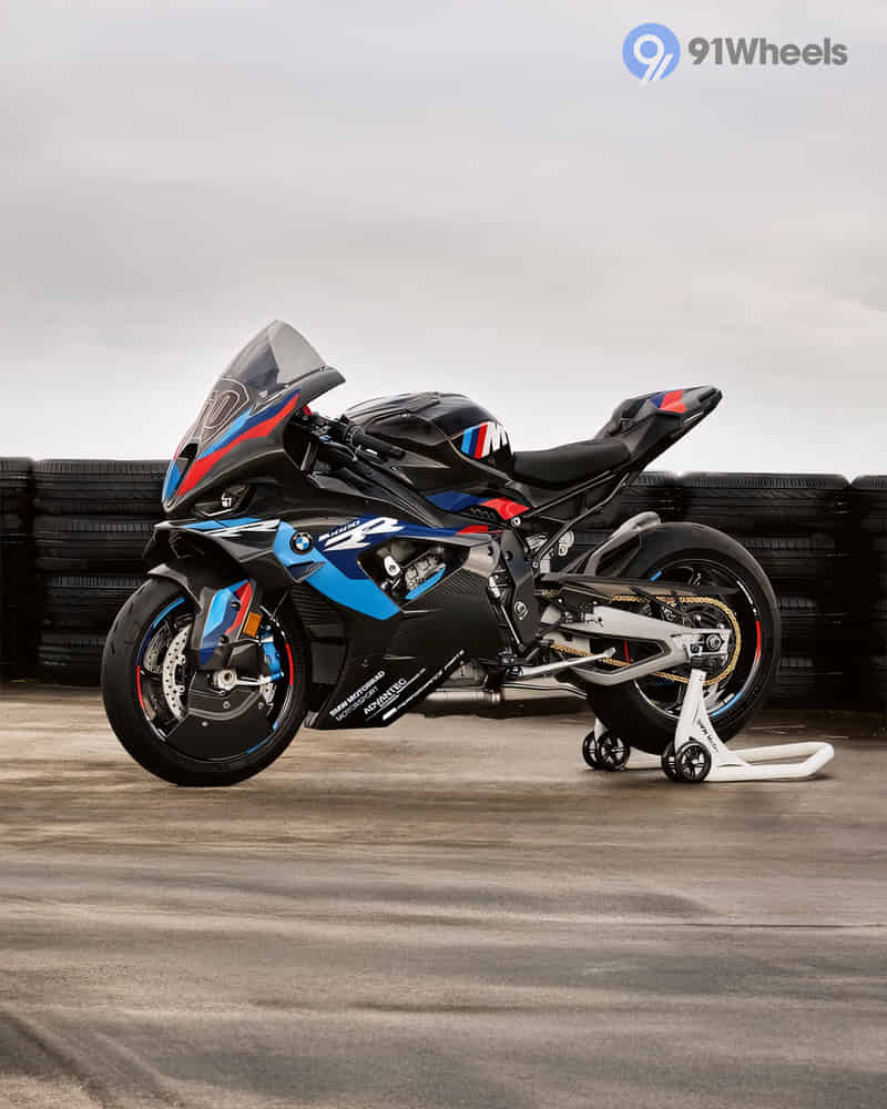BMW M 1000 RR - Image 2
