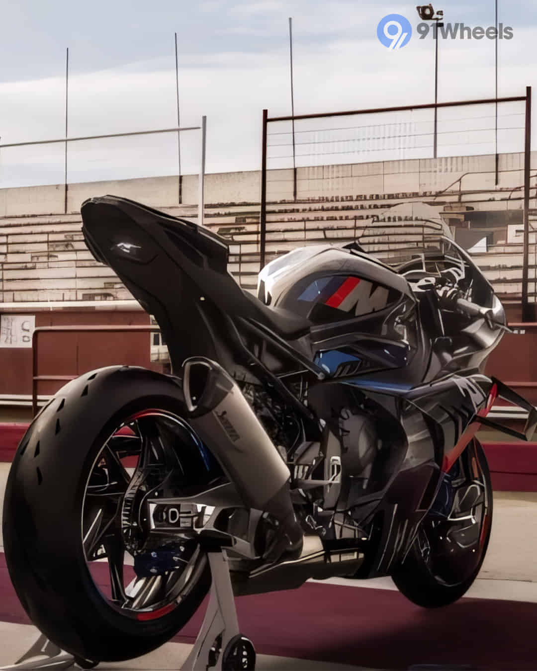 Right Rear Three Quarter