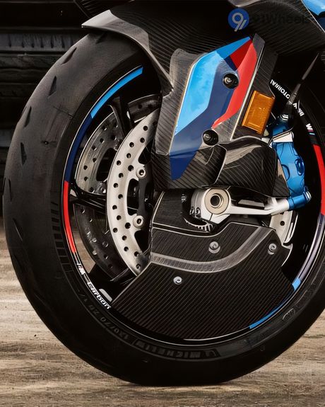 M 1000 RR Front WHeel