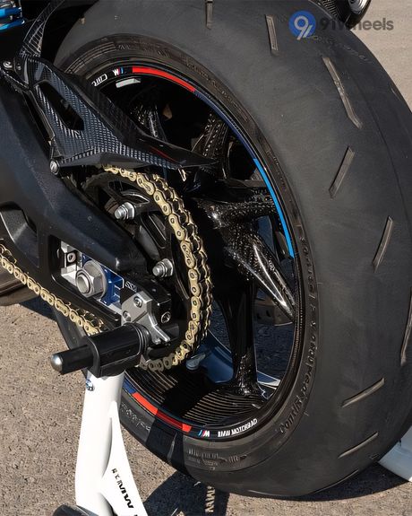 M  1000 XR Rear Wheel