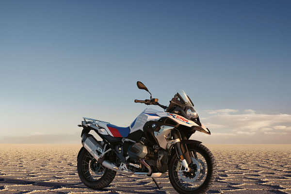 BMW R 1250 GS Right Front Three Quarter