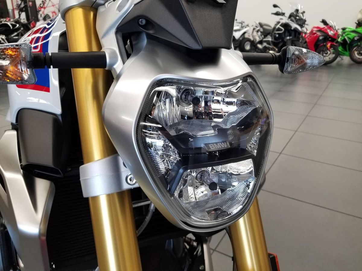 BMW R 1250 R Head Light
