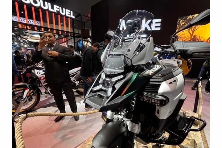 BMW R 1300 GS Head Light