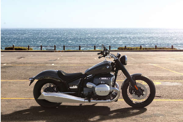 BMW R 18 Right Side View