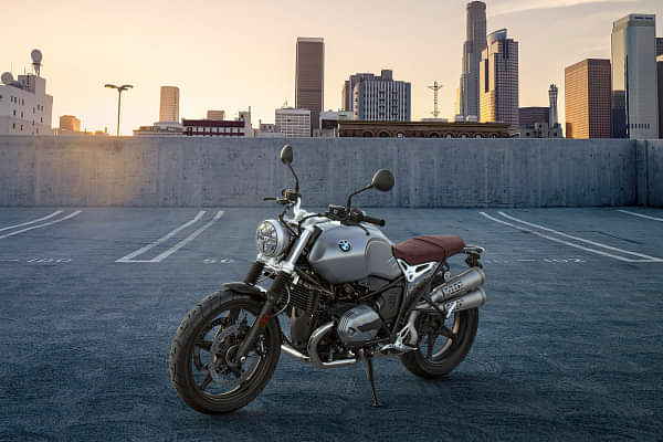 BMW R NineT Scrambler Left Front Three Quarter