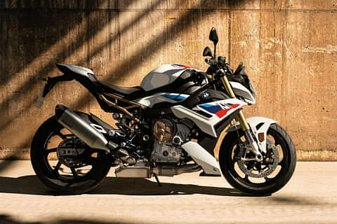 BMW S 1000 R 2021 Pro M Sport Right Side View