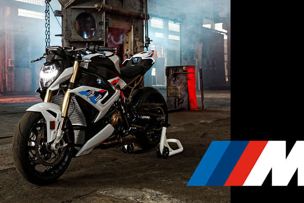 BMW S 1000 R Left Front Three Quarter