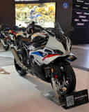 Right Front Three Quarter