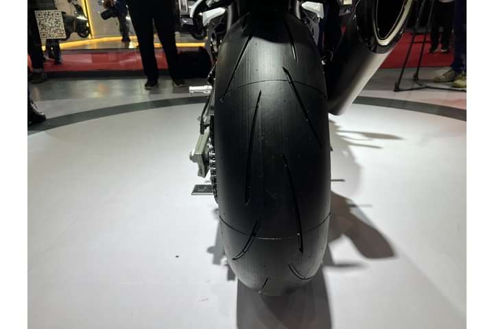 BMW S 1000 RR Rear Tyre