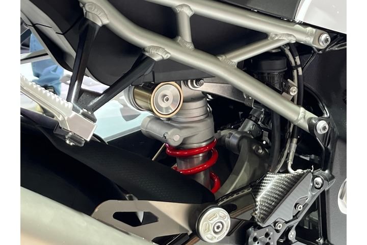 BMW S 1000 RR Rear Suspension Spring Preload Setting