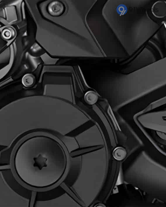 S 1000 XR 2020-2026 Engine From Left
