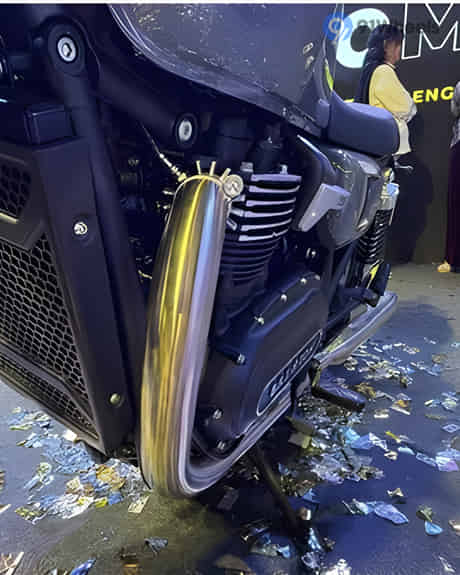 Cromwell 1200 Engine From Left
