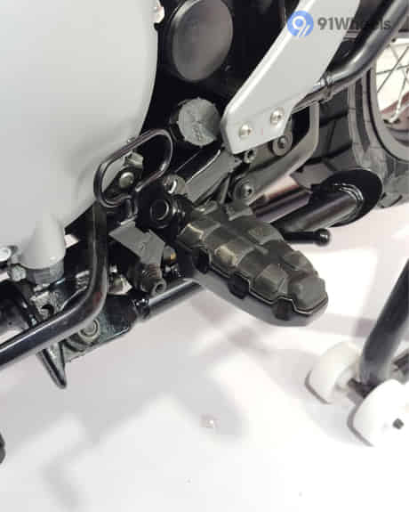 Scrambler 650 Pillion Left Footpeg