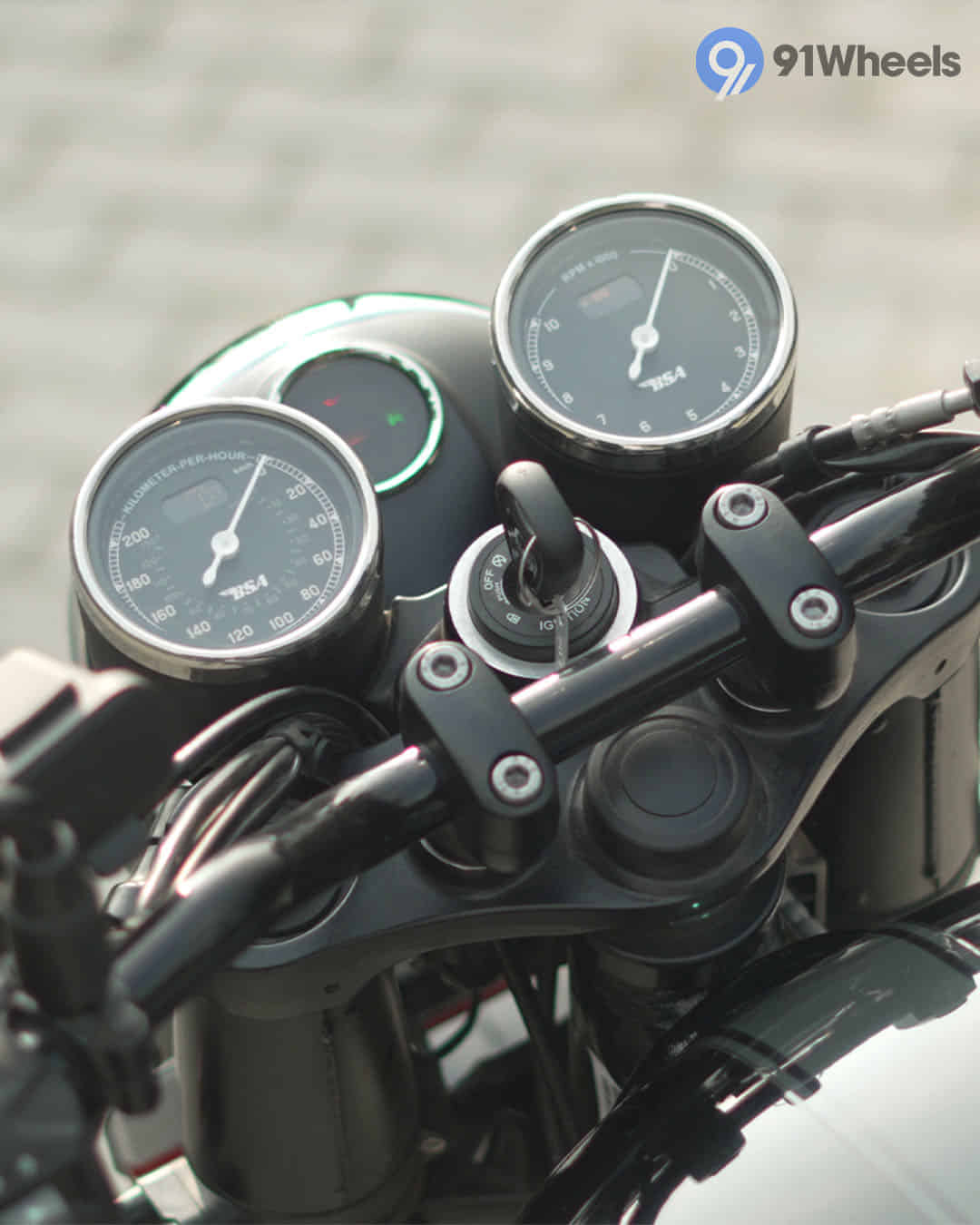 TFT / Instrument Cluster