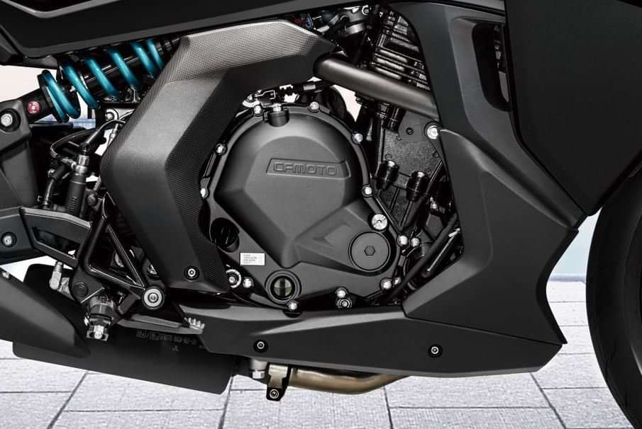 CF Moto 650 GT  2021-2024 Engine From Right