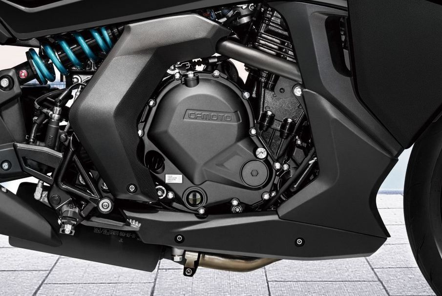 CF Moto 650 GT  2021-2024 Engine From Right