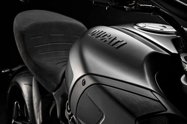 Ducati Diavel 1260 Fuel Tank