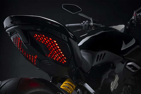 Ducati Diavel V4 Tail Light