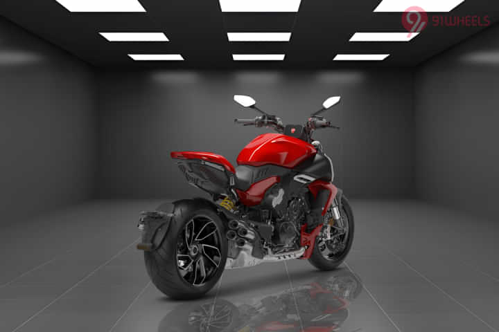 Ducati Diavel V4 Right Rear Three Quarter Ducati Diavel V4 Right Rear Three Quarter