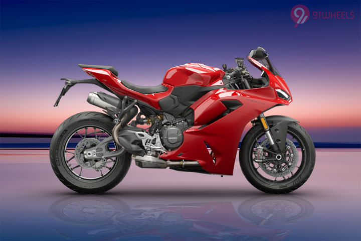 Ducati Panigale V2 Right Side View