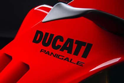 Ducati Panigale V4 Side Fairing