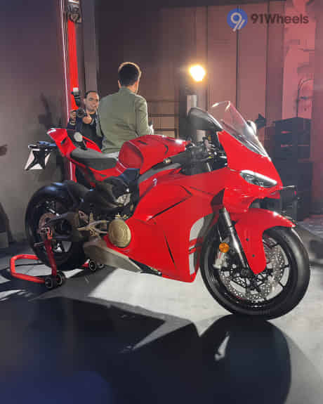 Panigale V4 Side Fairing