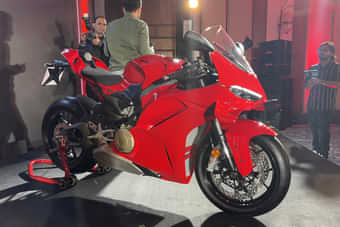 Ducati Panigale V4 Right Front Three Quarter Ducati Panigale V4 Right Front Three Quarter