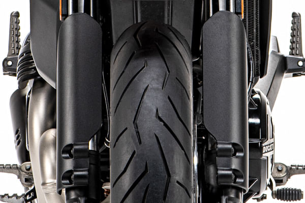 Ducati Scrambler 800 Urban Motard Tyre