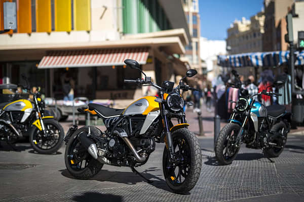 Ducati Scrambler 800 Right Side View