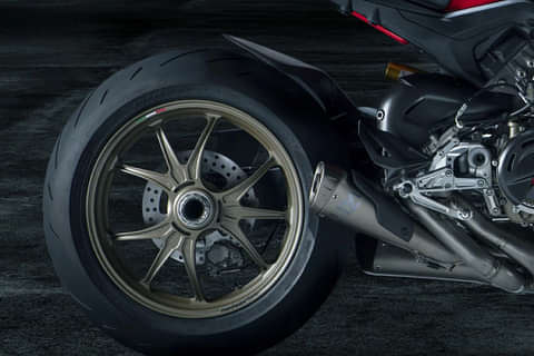 Ducati Streetfighter V4 SP Front Tyre