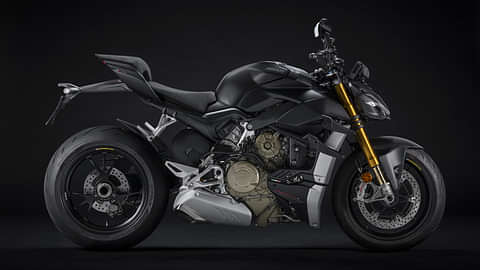 Ducati Streetfighter V4  S Right Side View