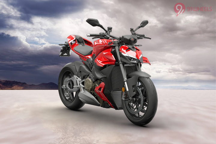 Ducati Streetfighter V4 Right Front Three Quarter Ducati Streetfighter V4 Right Front Three Quarter