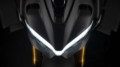 Ducati Streetfighter V4 S Stealth Black Head Light