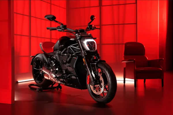 Ducati Xdiavel Right Front Three Quarter