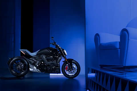 Ducati Xdiavel Dark Right Side View