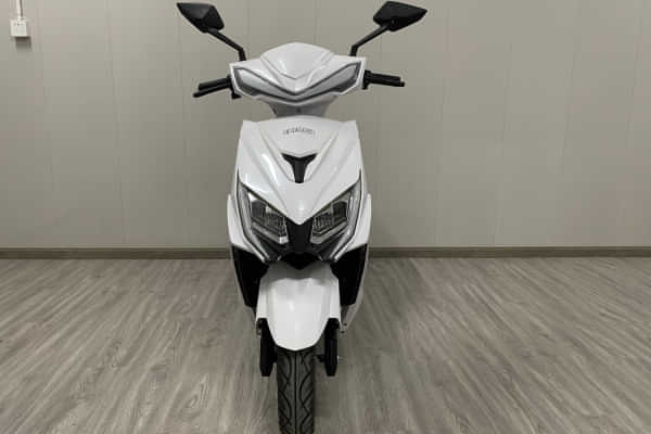 Energy Automobile EvOne Front View Energy Automobile EvOne Front View