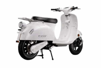 EVeium CZAR Right Rear Three Quarter EVeium CZAR Right Rear Three Quarter