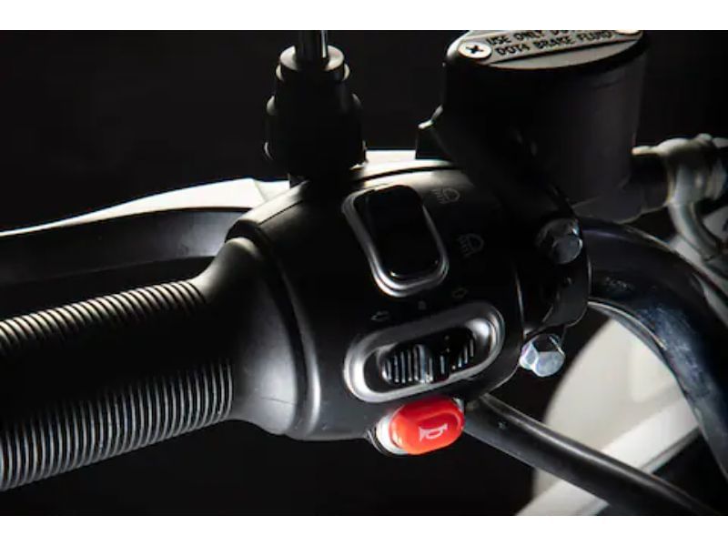 Evolet Polo 2021-2025 Left Side Handelbar Grip