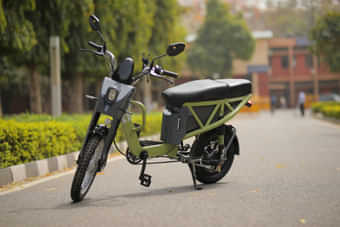 Geliose Hope Left Front Three Quarter Geliose Hope Left Front Three Quarter