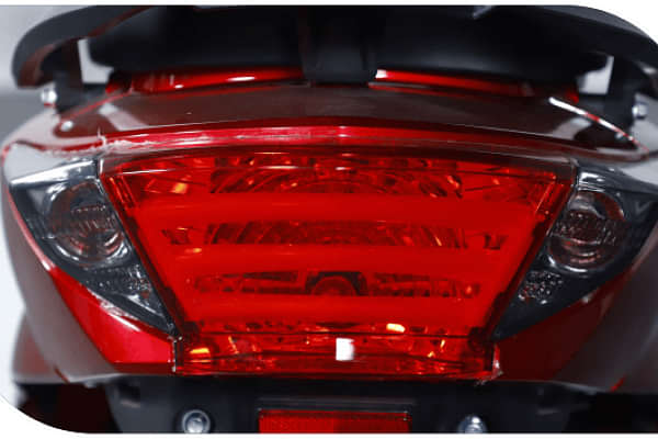 GT One Plus 2022-2024 Tail Light