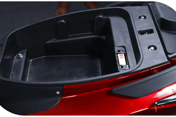 GT One Plus 2022-2024 Underseat Storage