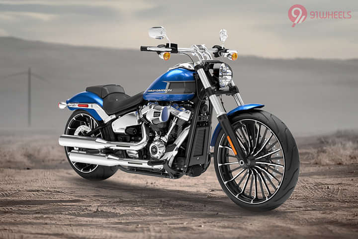 Harley-Davidson Breakout 117 Right Front Three Quarter