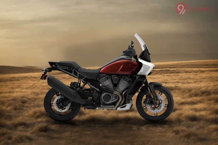 Harley-Davidson Pan America 1250 Right Side View Harley-Davidson Pan America 1250 Right Side View