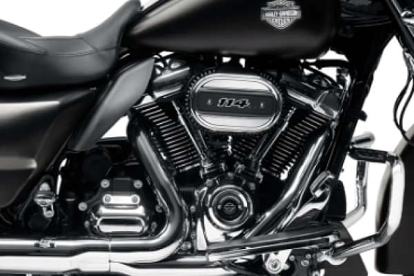 Harley-Davidson Road Glide Special Engine From Right
