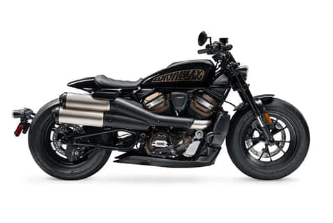 Harley-Davidson Sportster S Right Side View