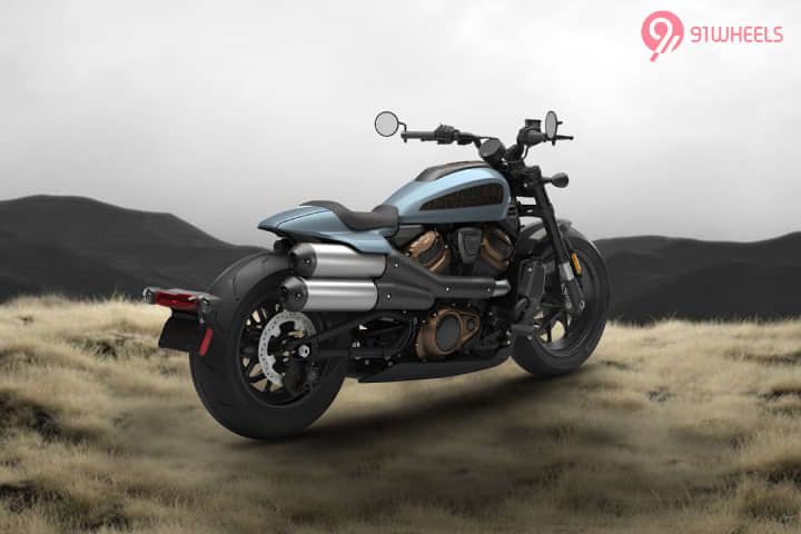 Harley-Davidson Sportster S Right Rear Three Quarter