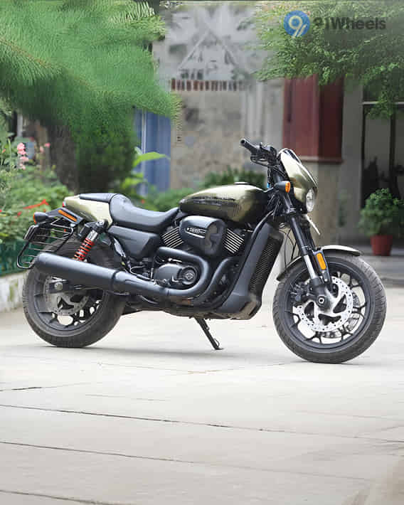 Street 750 2014-20 Left Front Three Quarter