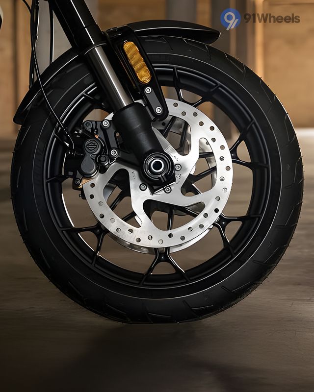 Street 750 2014-20 Front WHeel